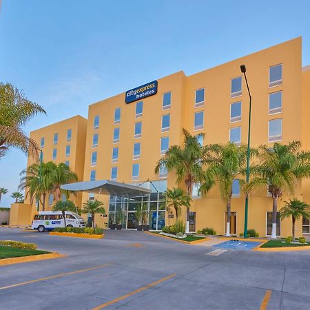 City Express By Marriott Irapuato Hotel Exterior photo