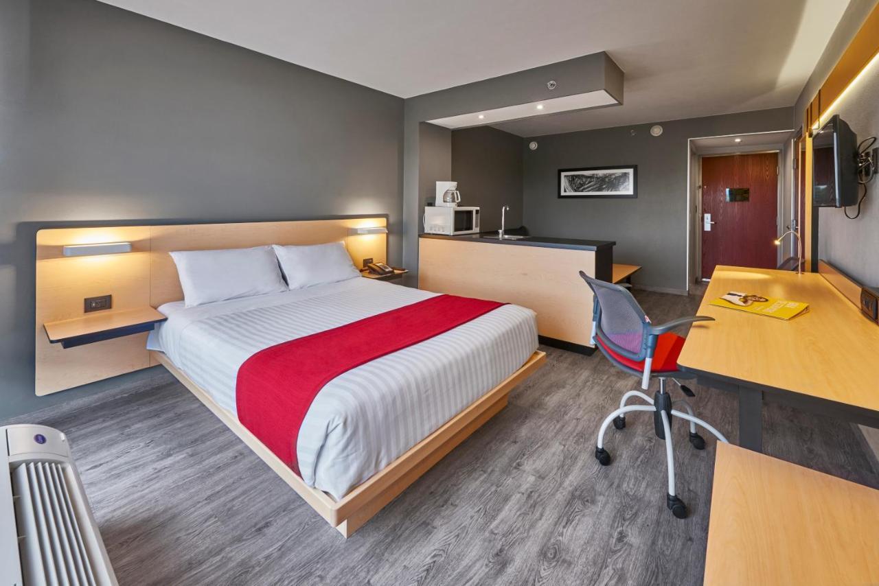 City Express By Marriott Irapuato Exterior photo