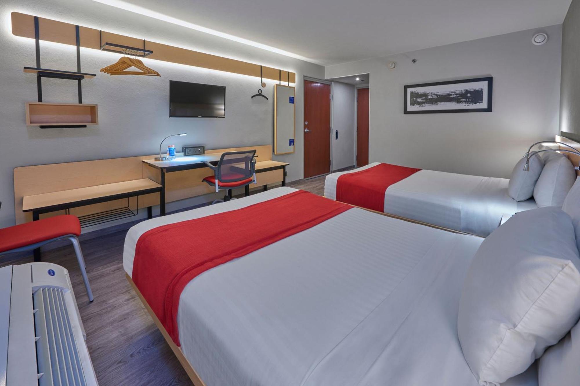 City Express By Marriott Irapuato Exterior photo