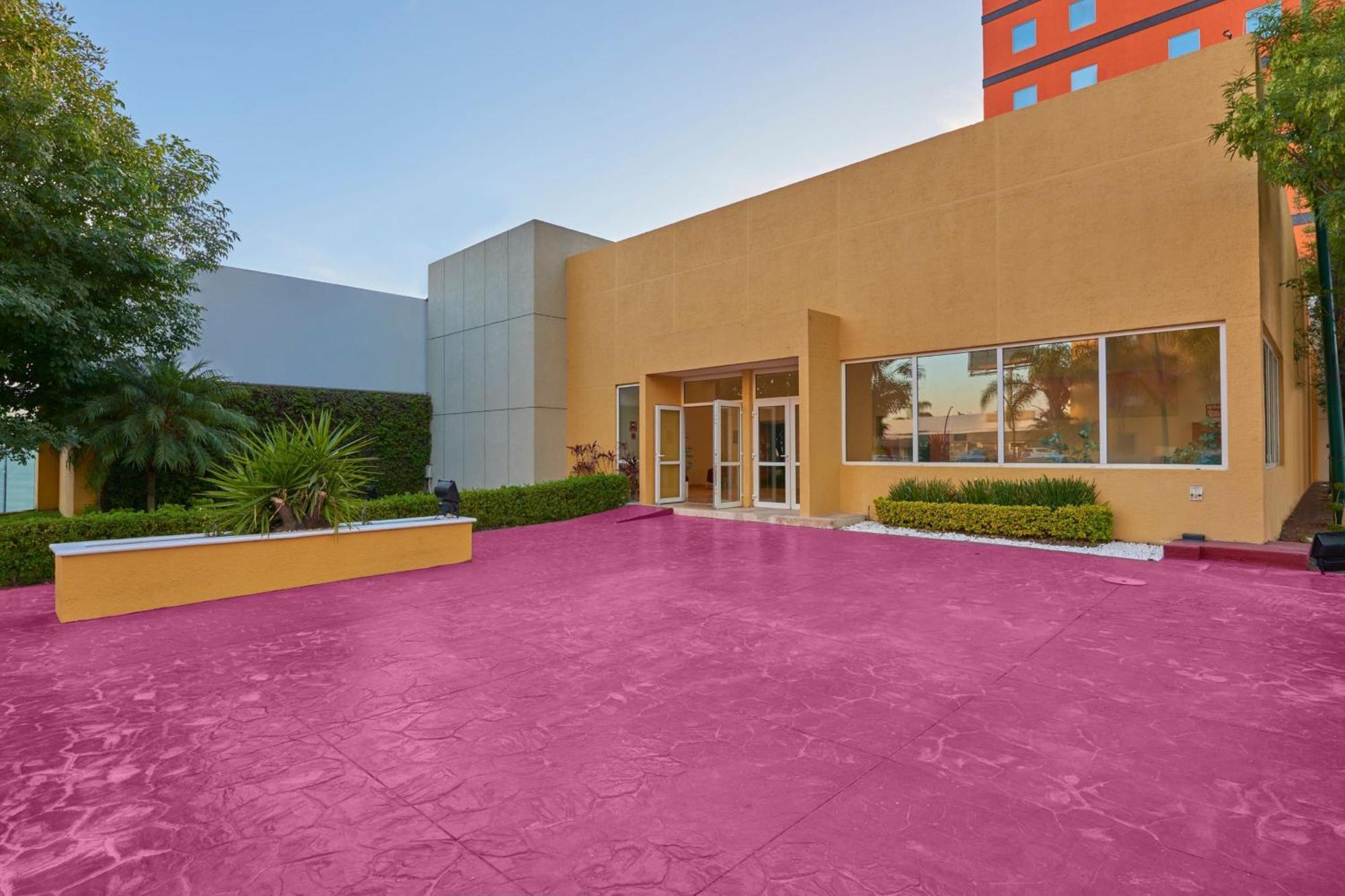 City Express By Marriott Irapuato Exterior photo