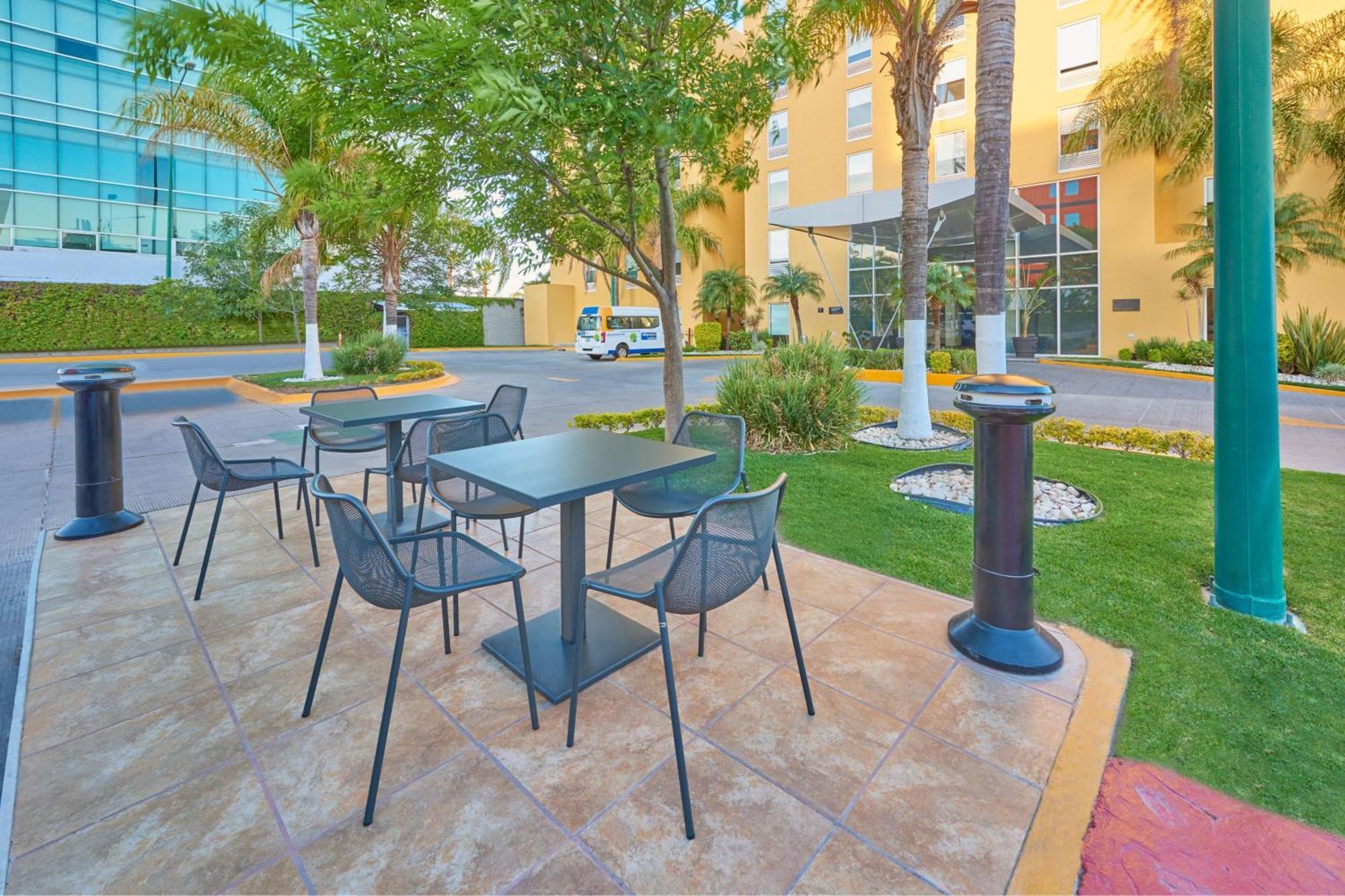 City Express By Marriott Irapuato Exterior photo