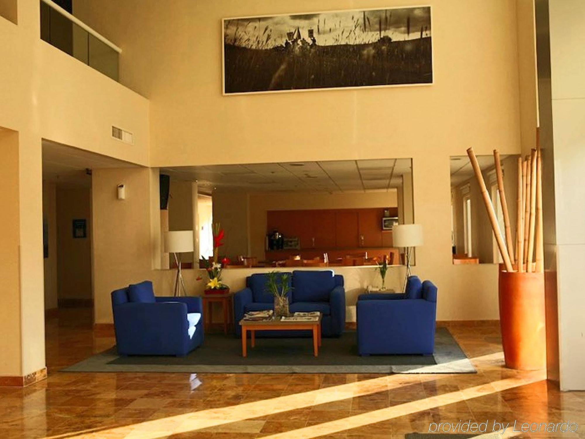 City Express By Marriott Irapuato Hotel Interior photo